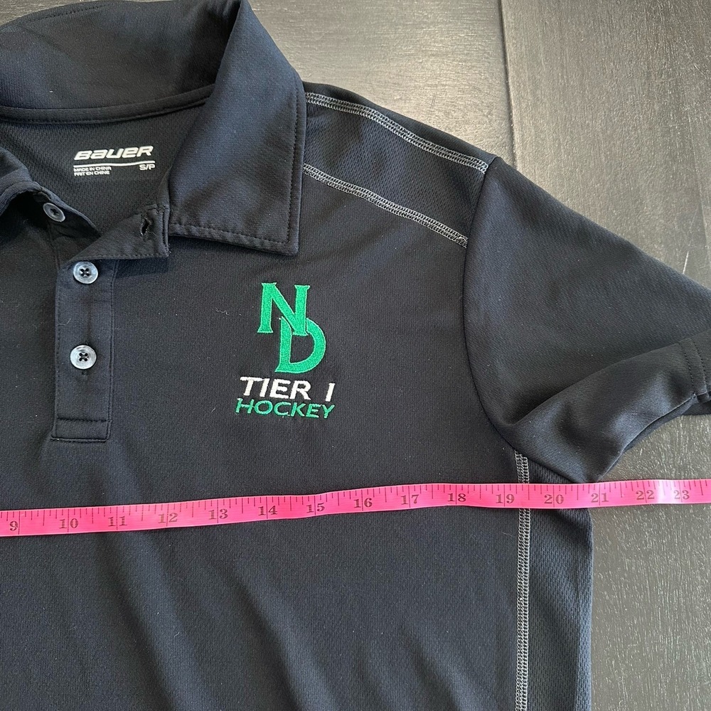 Men's UND Hawks Sioux Hockey Tier 1 Black Bauer Polo Small North Dakota Collar - Picture 10 of 10